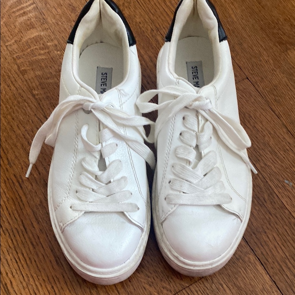 Steve Madden White Leather Lace-Up Sneakers with Black Heel Tab